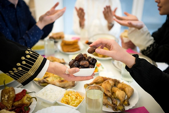 Iftar
Ramadan
Offering iftar rewards
Offering iftar virtues